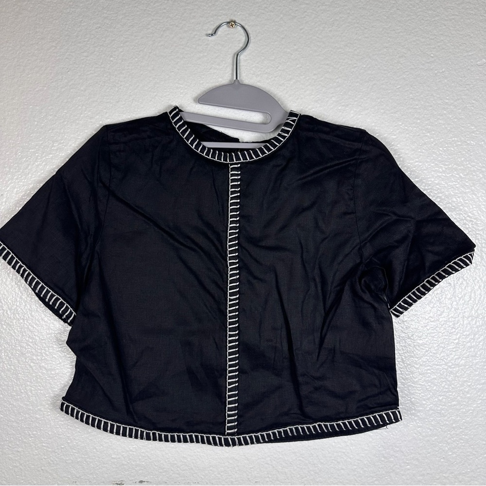 Magaschoni Black Crop Top with White Accents Size XS/TP
